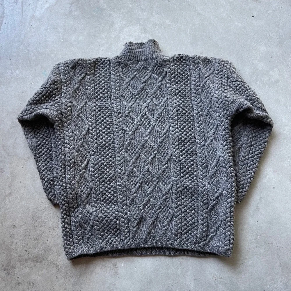 J. Crew Mens XL Grey Wool Cable Knit Fisherman Sweater Collar Distressed